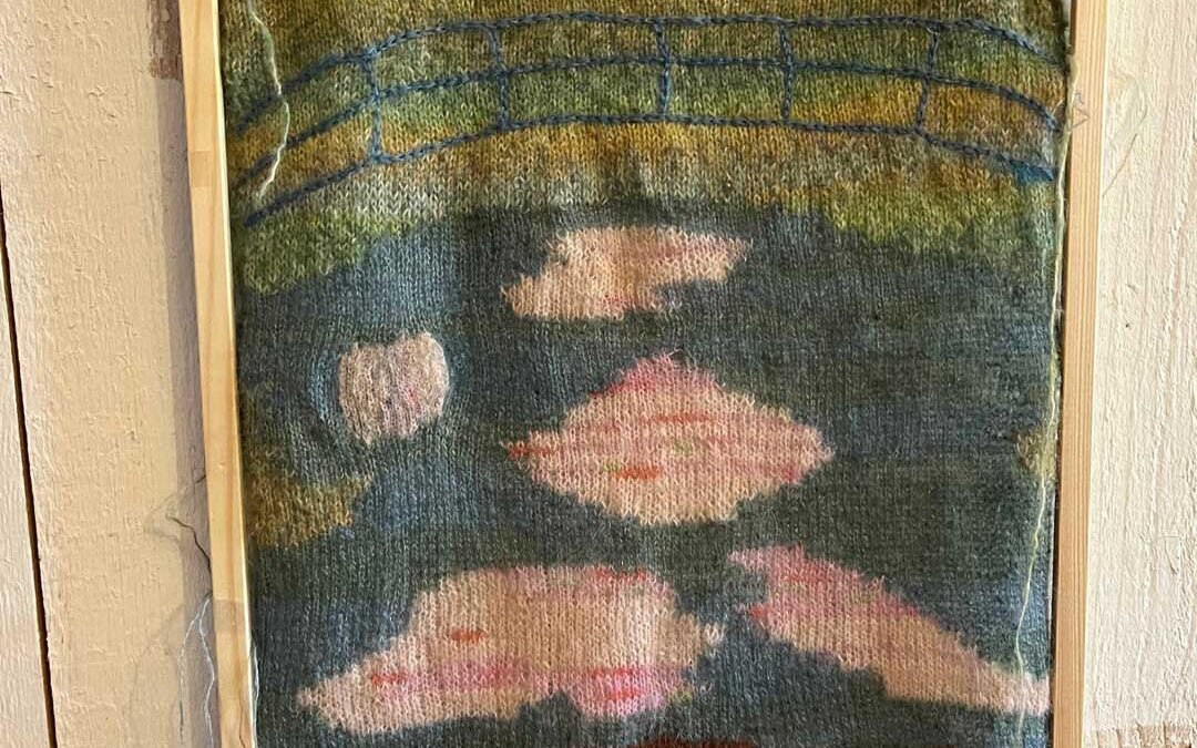 Fra strik til kunst: Strikkede guldfisk og ”Skriget” til Masker i Marsken